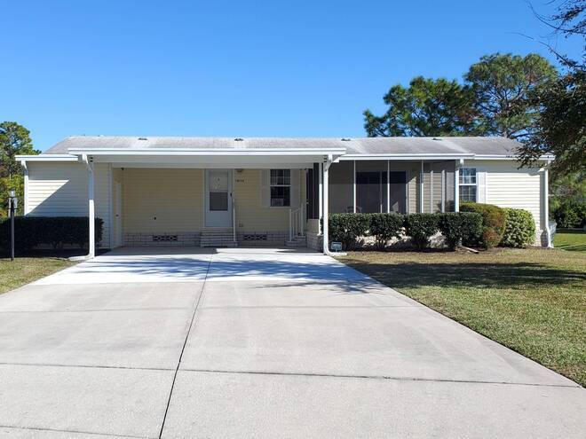 Homosassa, FL Mobile Home for Sale located at 10731 S Ardmore Dr Walden Woods South