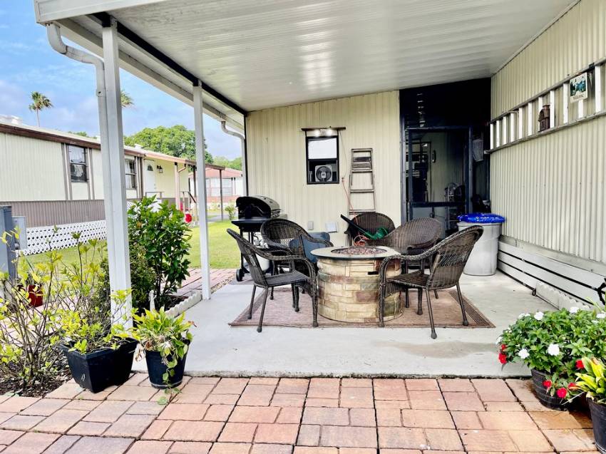 Mobile Home Deck and Patio Decorating Ideas