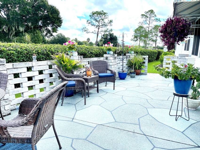 Mobile Home Deck and Patio Decorating Ideas