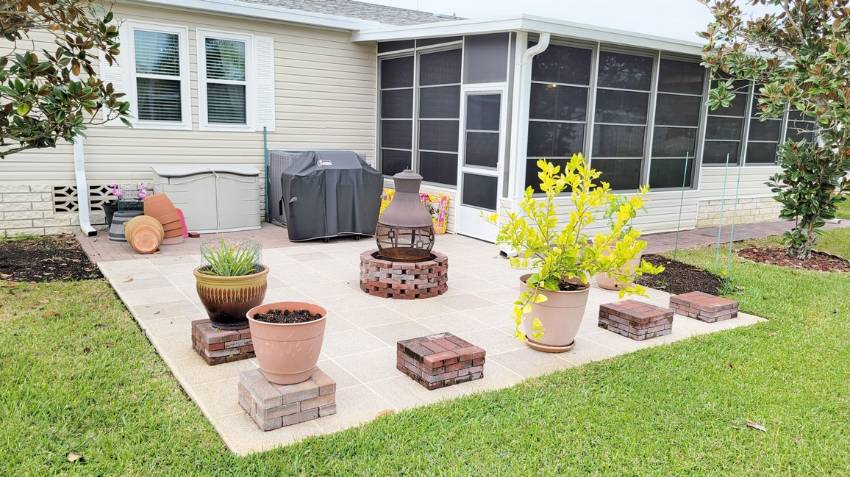 Mobile Home Deck and Patio Decorating Ideas