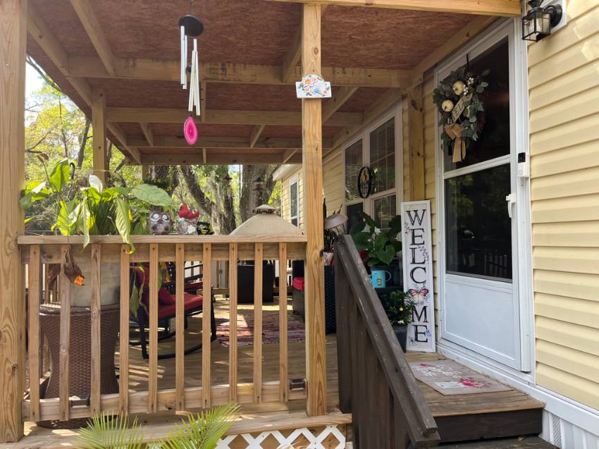 Mobile Home Deck and Patio Decorating Ideas