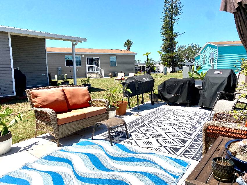 Mobile Home Deck and Patio Decorating Ideas