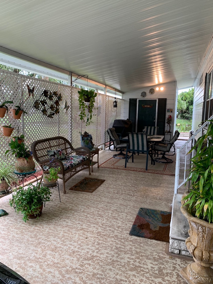Mobile Home Deck and Patio Decorating Ideas