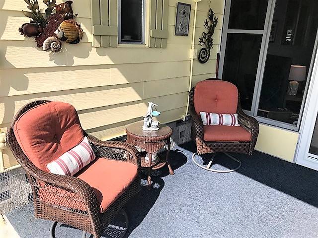 Mobile Home Deck and Patio Decorating Ideas