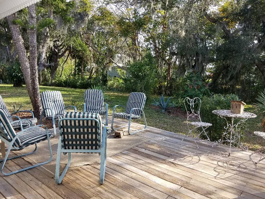 Mobile Home Deck and Patio Decorating Ideas