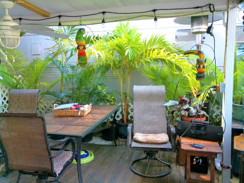 Mobile Home Deck and Patio Decorating Ideas