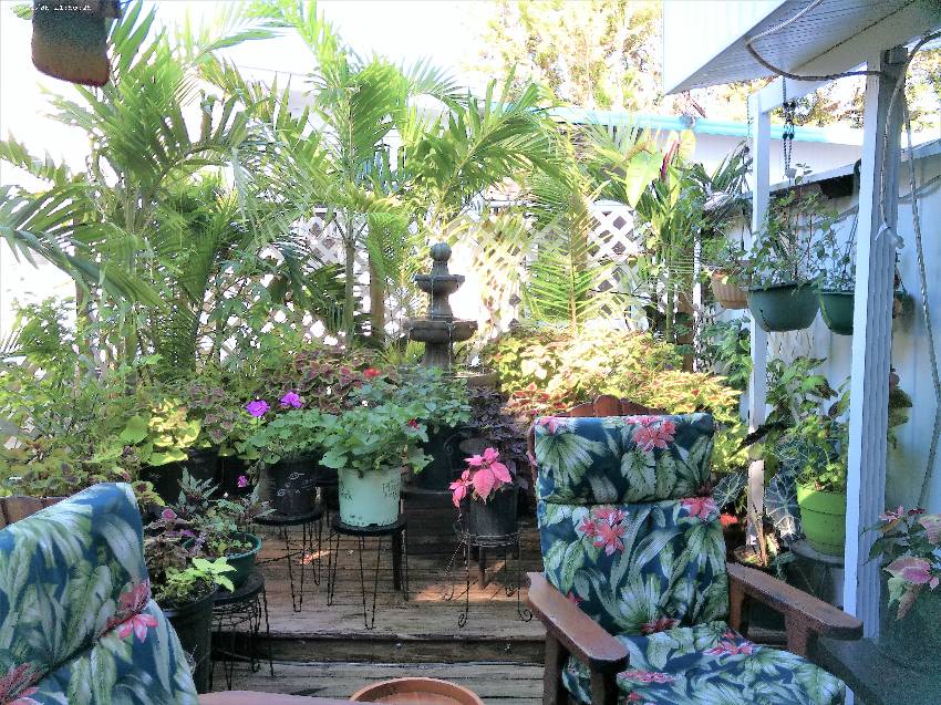 Mobile Home Deck and Patio Decorating Ideas