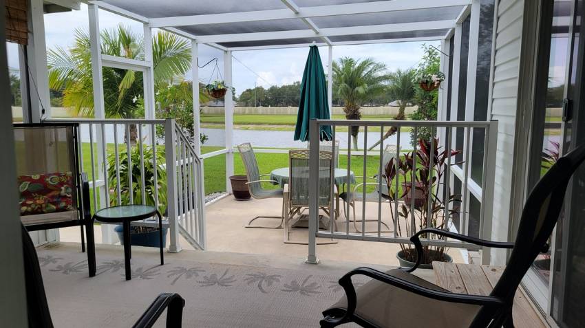 Mobile Home Deck and Patio Decorating Ideas