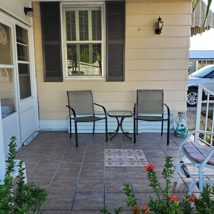 Mobile Home Deck and Patio Decorating Ideas