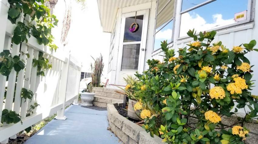 Mobile Home Entryway Decorating Ideas