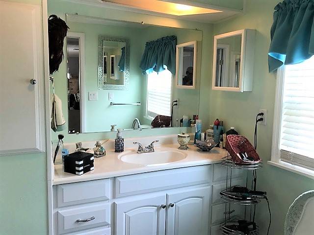 Mobile Home Bathroom Decorating Ideas