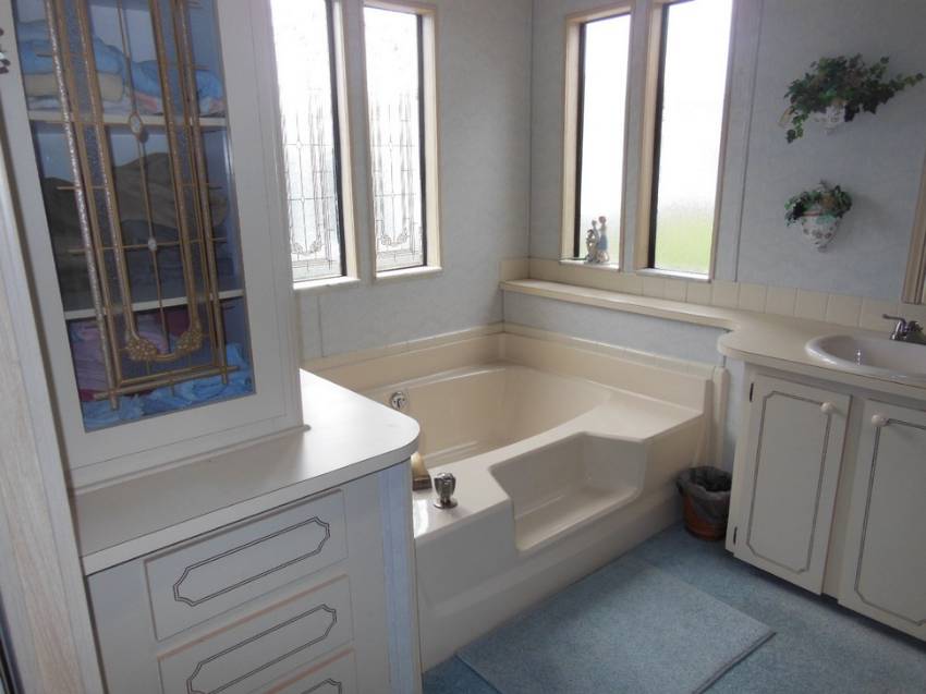 Mobile Home Bathroom Decorating Ideas