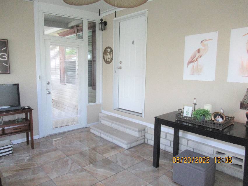 Mobile Home Foyer Decorating Ideas
