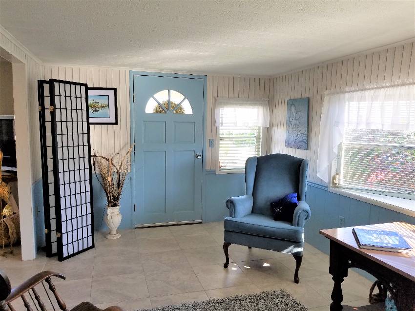 Mobile Home Foyer Decorating Ideas