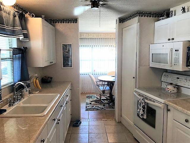 Mobile Home Kitchen Decorating Ideas