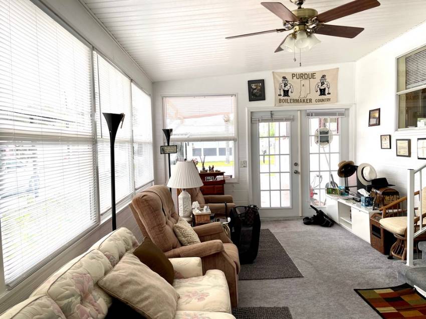Mobile Home Sunroom and Lanai Decorating Ideas