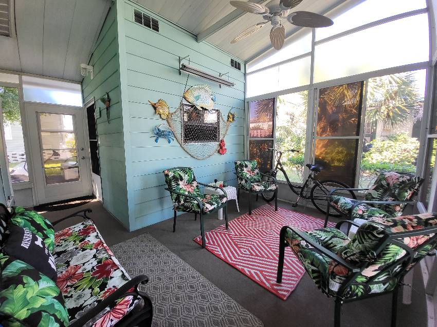 Mobile Home Sunroom and Lanai Decorating Ideas