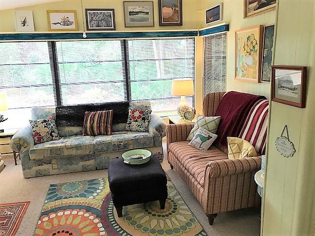 Mobile Home Sunroom and Lanai Decorating Ideas