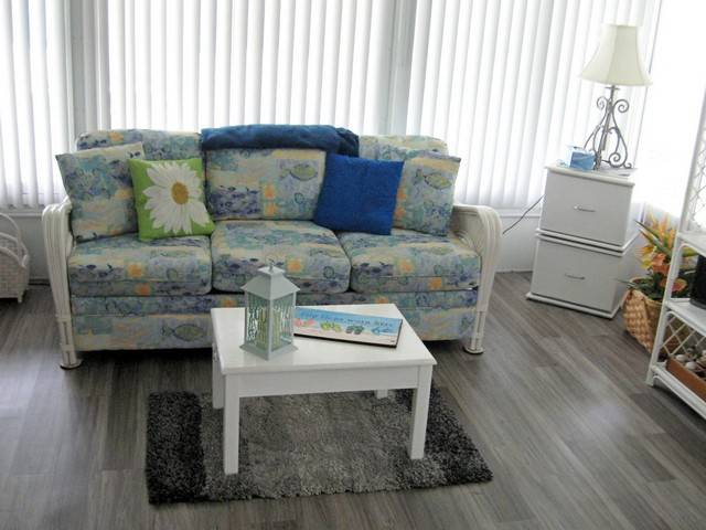 Mobile Home Sunroom and Lanai Decorating Ideas