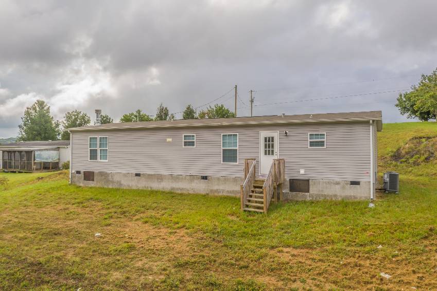 325 Elmer Hayes Rd a Mosheim, TN Mobile or Manufactured Home for Sale
