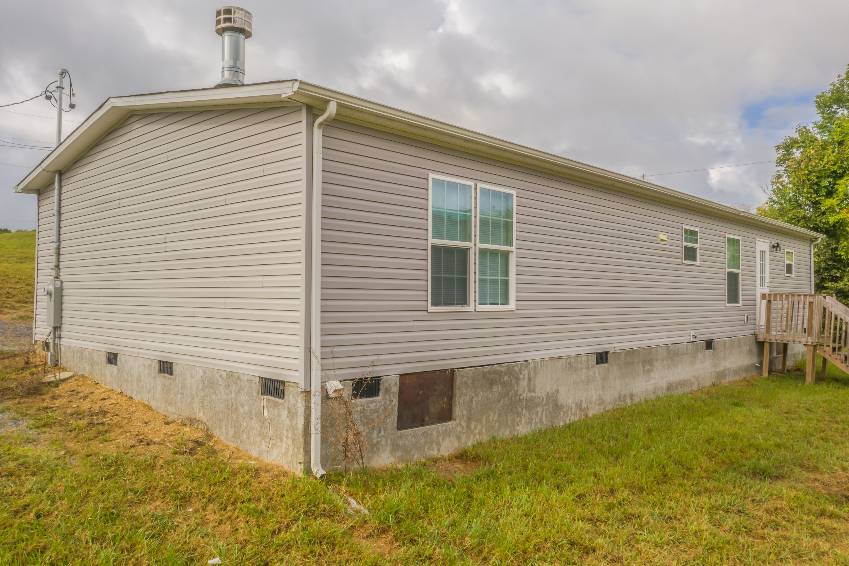 325 Elmer Hayes Rd a Mosheim, TN Mobile or Manufactured Home for Sale