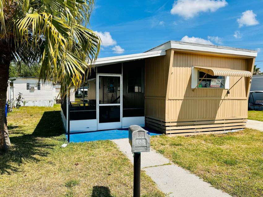 49 B B Street a Lakeland, FL Mobile or Manufactured Home for Sale