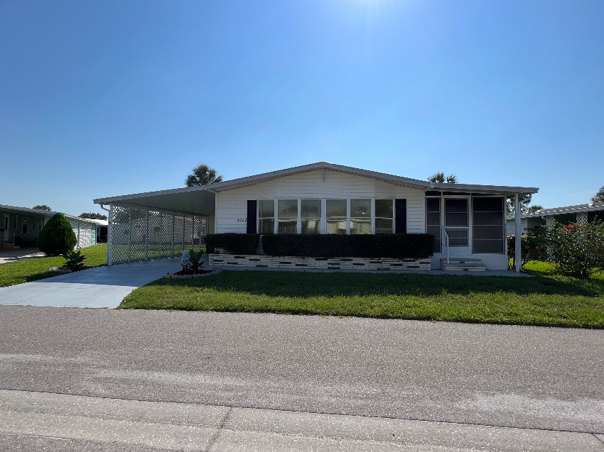 6362 Ravenglass Way a Sarasota, FL Mobile or Manufactured Home for Sale