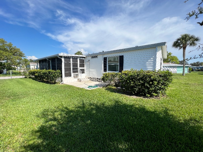 6362 Ravenglass Way a Sarasota, FL Mobile or Manufactured Home for Sale