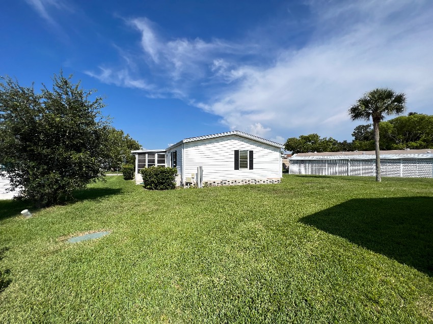 6362 Ravenglass Way a Sarasota, FL Mobile or Manufactured Home for Sale