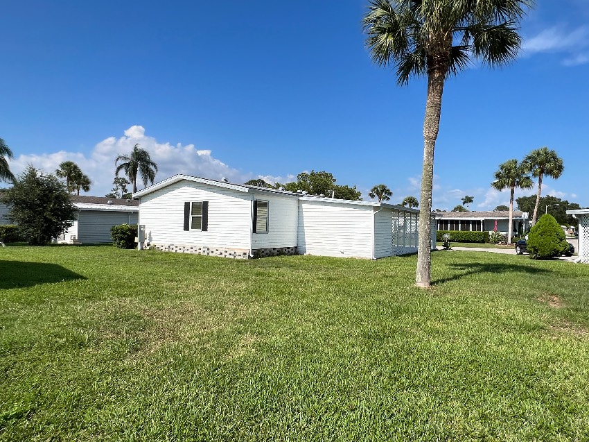 6362 Ravenglass Way a Sarasota, FL Mobile or Manufactured Home for Sale