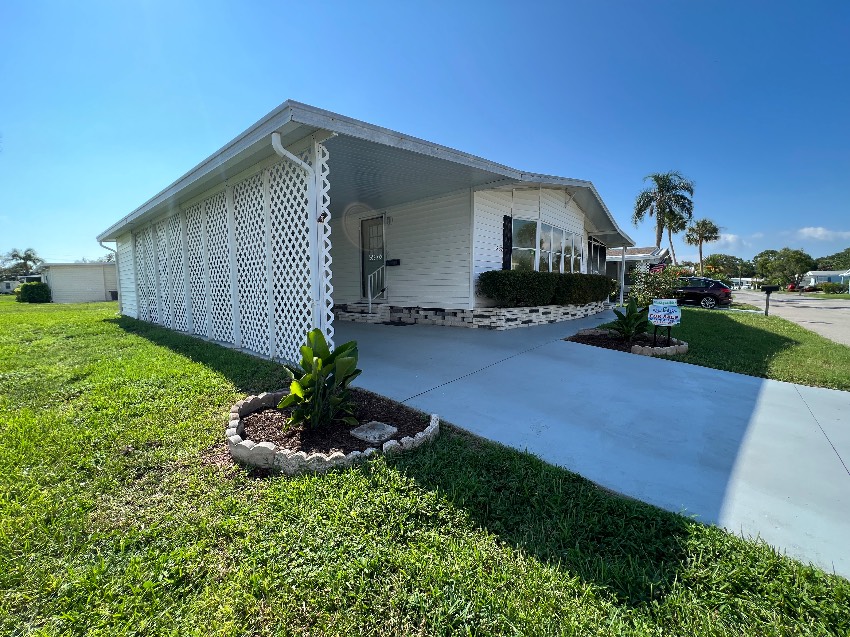 6362 Ravenglass Way a Sarasota, FL Mobile or Manufactured Home for Sale