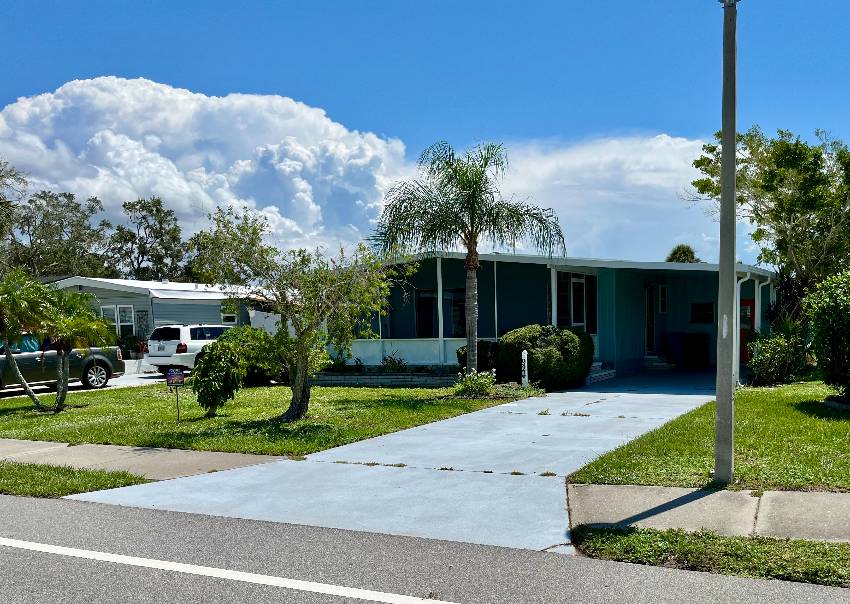 924 Lucaya a Venice, FL Mobile or Manufactured Home for Sale