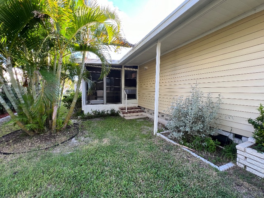 6402 Ravenglass Way a Sarasota, FL Mobile or Manufactured Home for Sale
