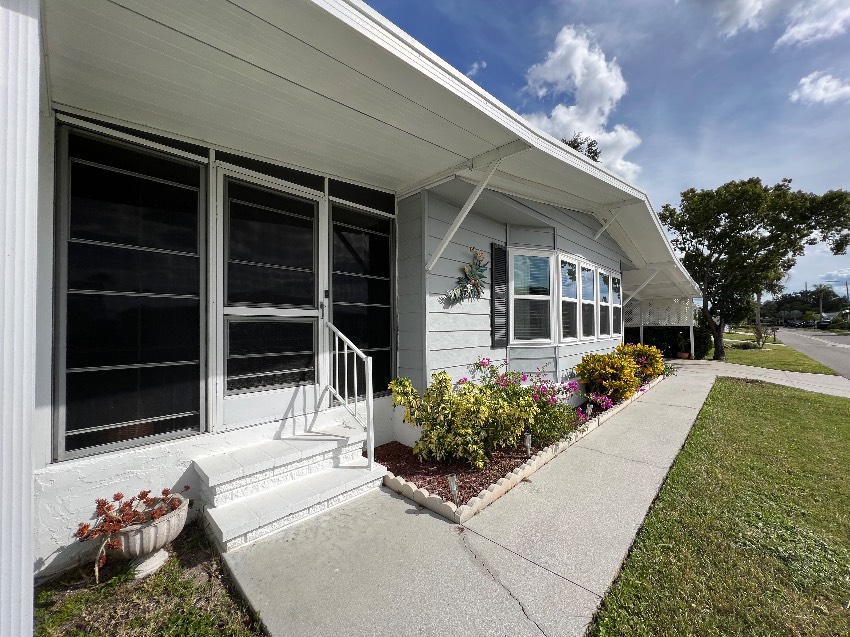 5671 Seven Oaks Dr. a Sarasota, FL Mobile or Manufactured Home for Sale