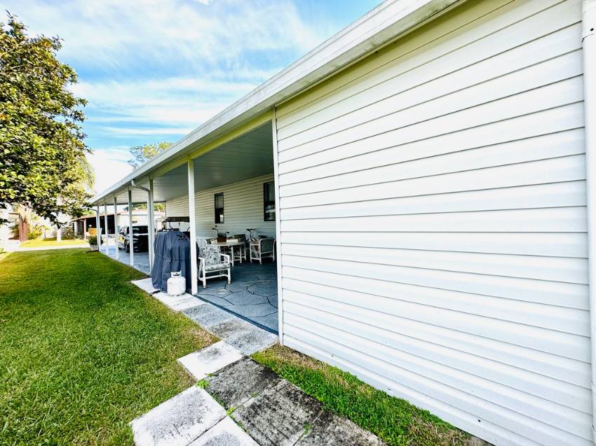 77 Los Palms Drive a Auburndale, FL Mobile or Manufactured Home for Sale
