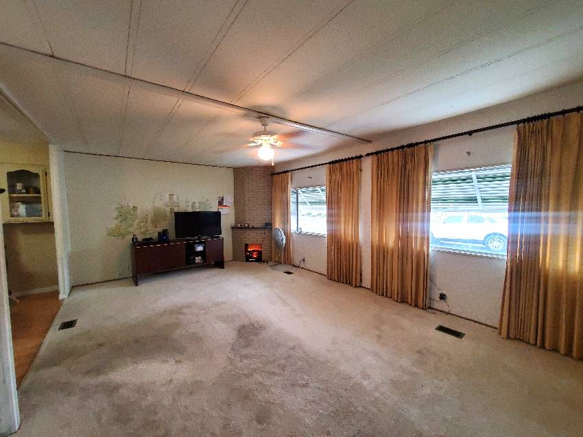24 Date Ave a Bradenton, FL Mobile or Manufactured Home for Sale