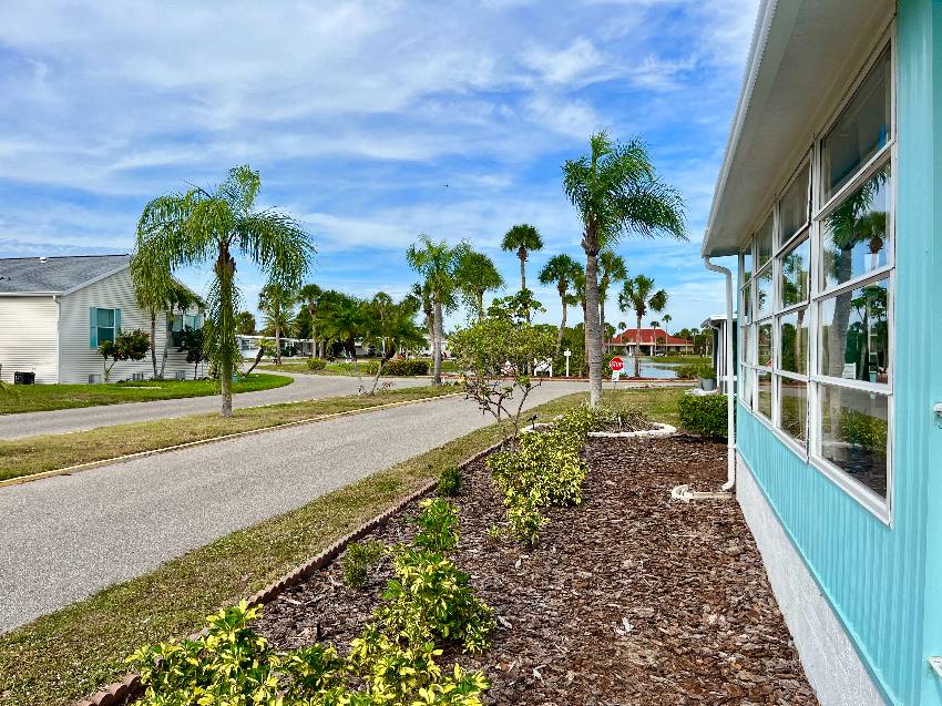 955 Bonaire a Venice, FL Mobile or Manufactured Home for Sale