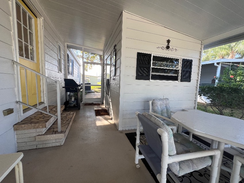 6252 Colfield Circle a Sarasota, FL Mobile or Manufactured Home for Sale