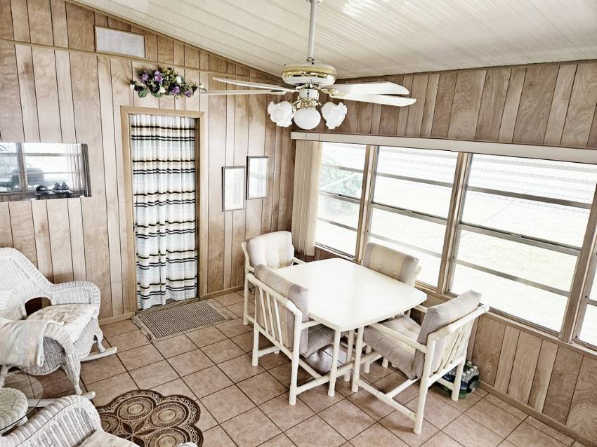 72 Juniper Drive West a Dundee, FL Mobile or Manufactured Home for Sale