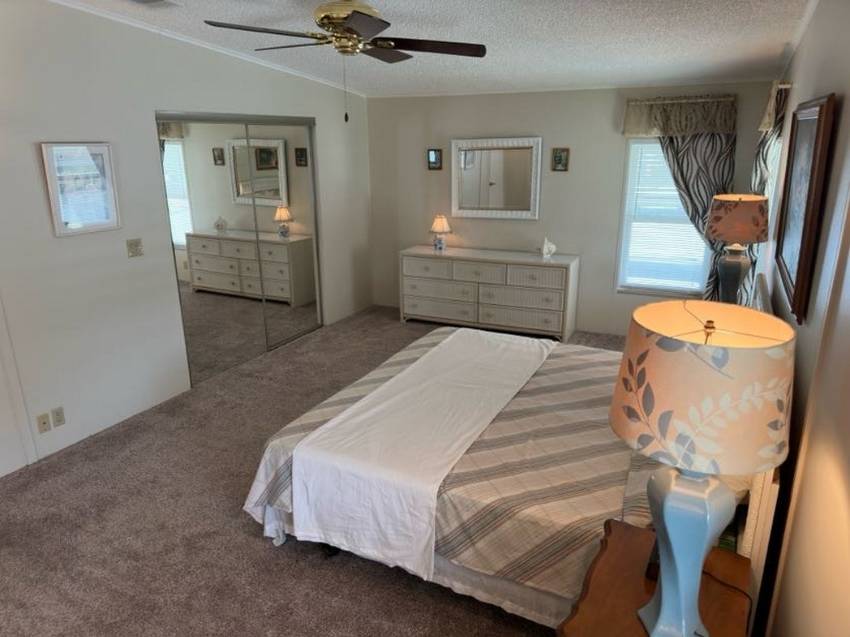 210 Fairway Circle a Winter Haven, FL Mobile or Manufactured Home for Sale