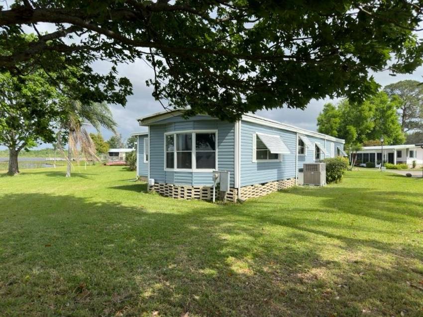 30 Hide A Way Lane a Winter Haven, FL Mobile or Manufactured Home for Sale