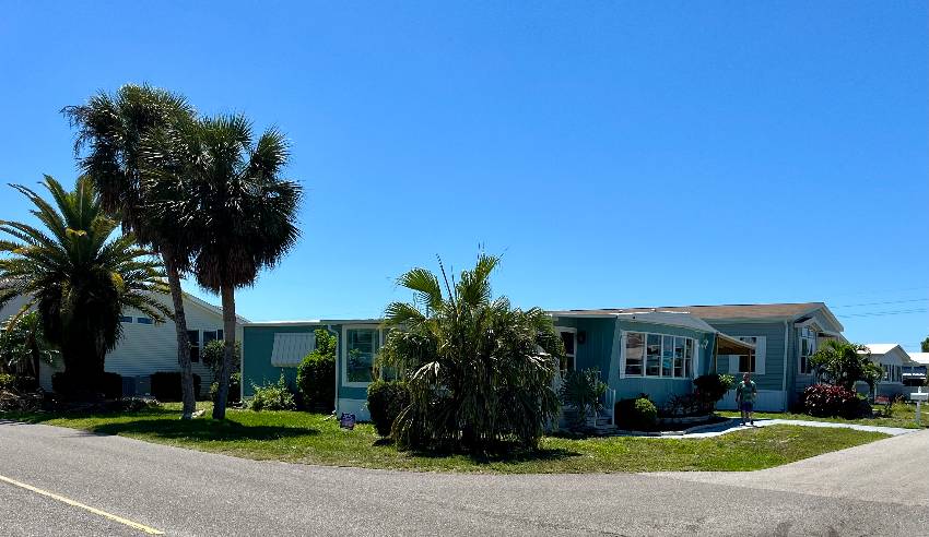 932 Nogoya a Venice, FL Mobile or Manufactured Home for Sale