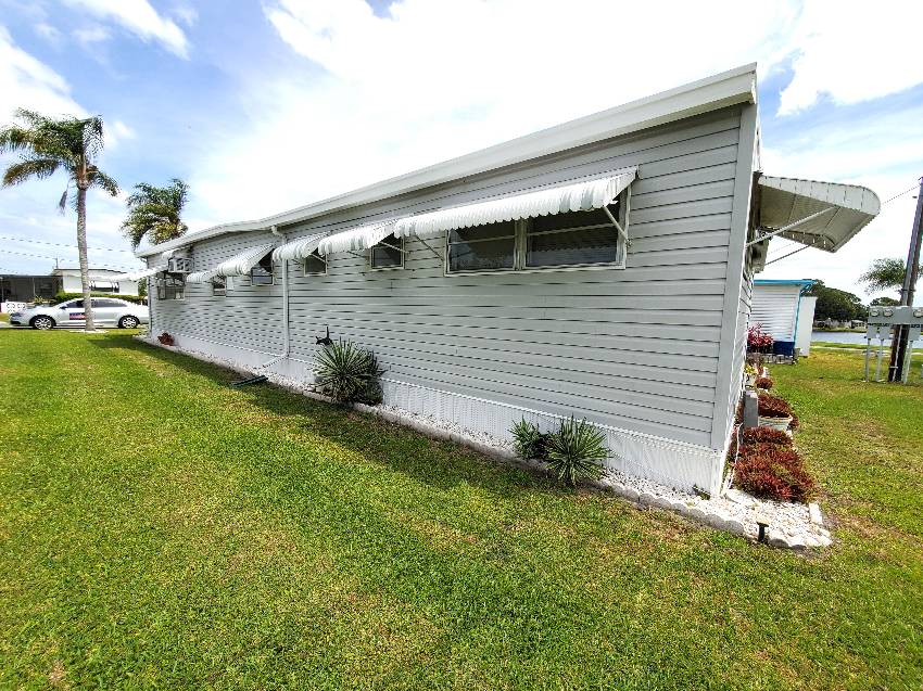 15 Haven Ave a Palmetto, FL Mobile or Manufactured Home for Sale
