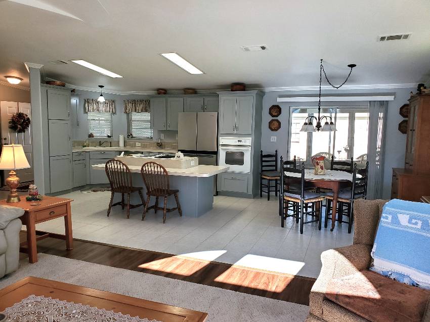 10450 W Walden Forest Circle a Homosassa, FL Mobile or Manufactured Home for Sale