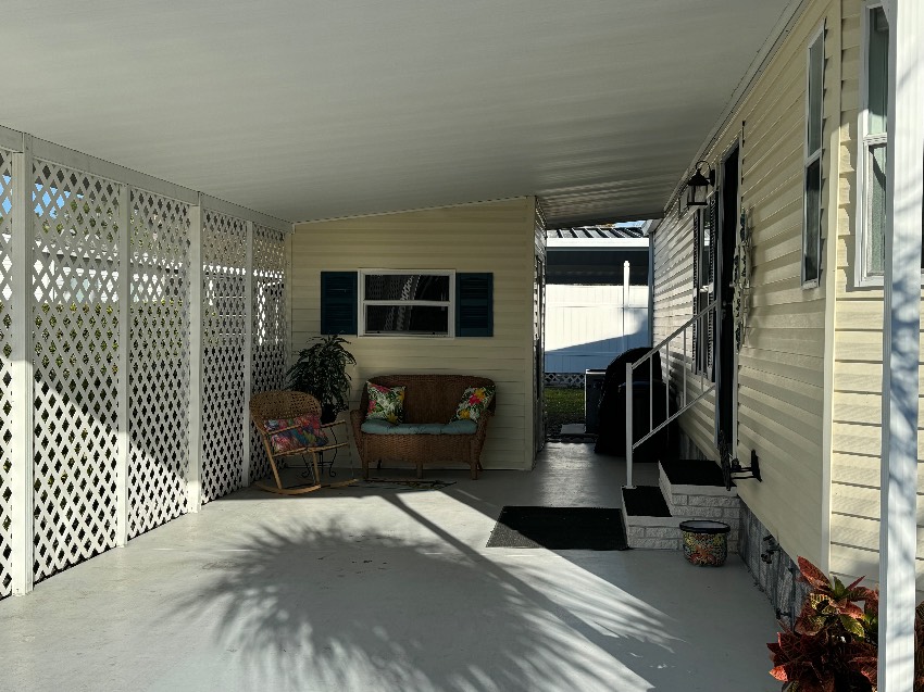 5331 Sherbourne Circle a Sarasota, FL Mobile or Manufactured Home for Sale
