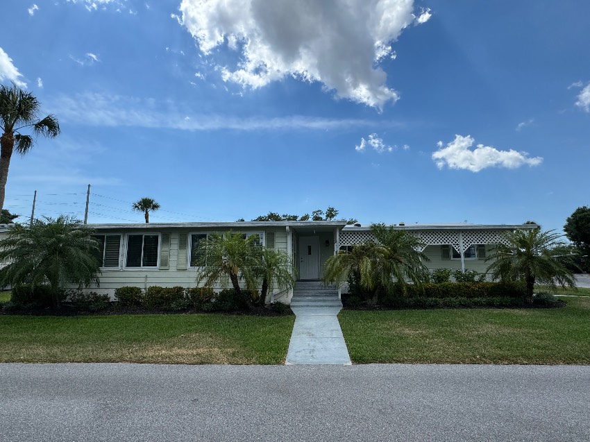6278 Cardigan Circle a Sarasota, FL Mobile or Manufactured Home for Sale