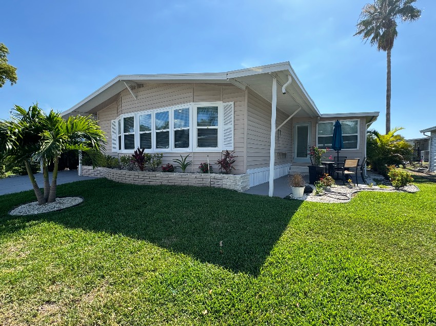 5578 Seven Oaks Dr. a Sarasota, FL Mobile or Manufactured Home for Sale