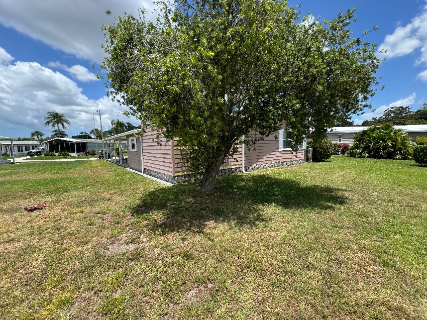 6436 Ravenglass Way a Sarasota, FL Mobile or Manufactured Home for Sale