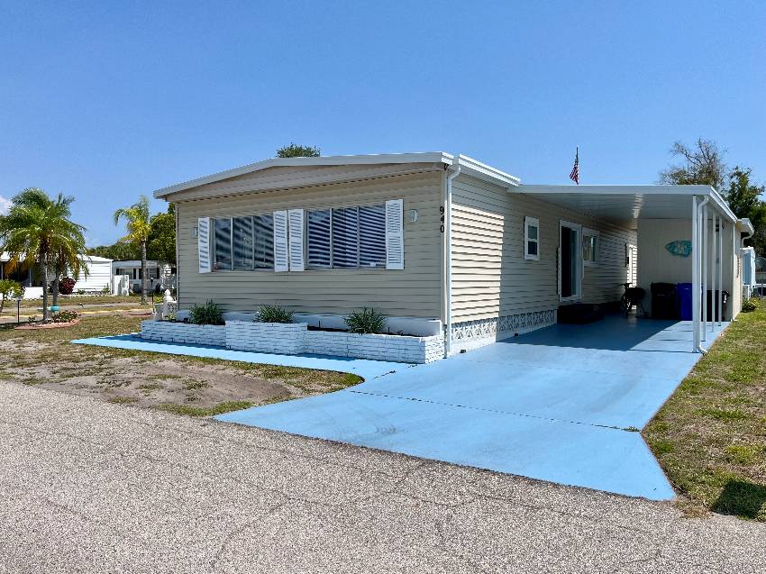 940 Bonaire a Venice, FL Mobile or Manufactured Home for Sale