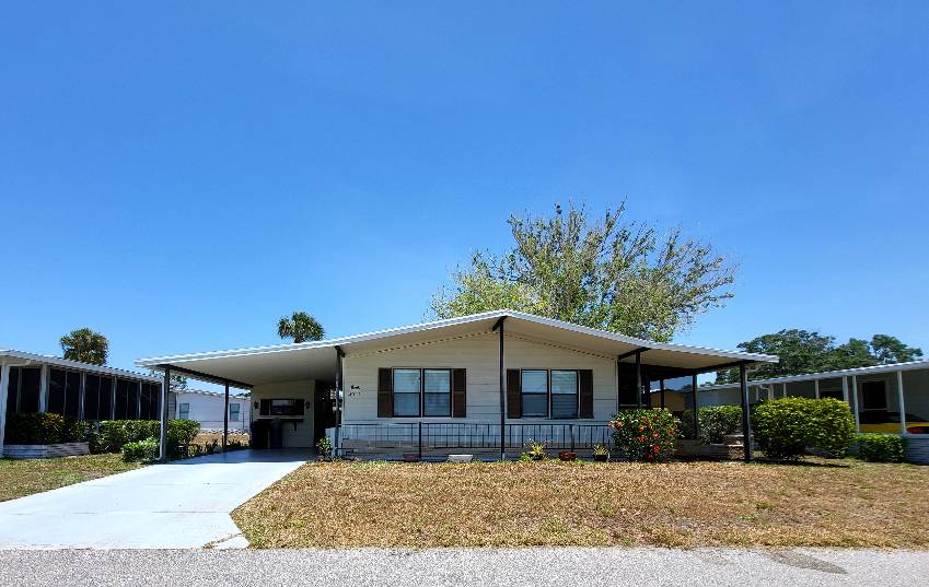 5565 Stonehaven Ln a Sarasota, FL Mobile or Manufactured Home for Sale